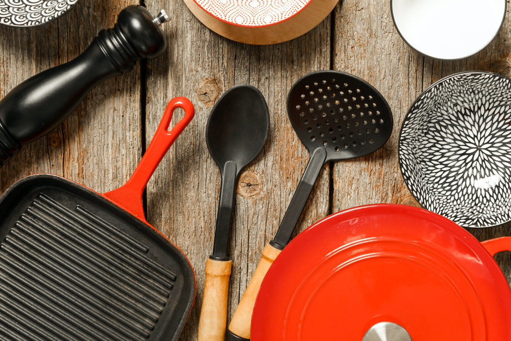 Enameled Cast Iron Vs Cast Iron. Which is better?