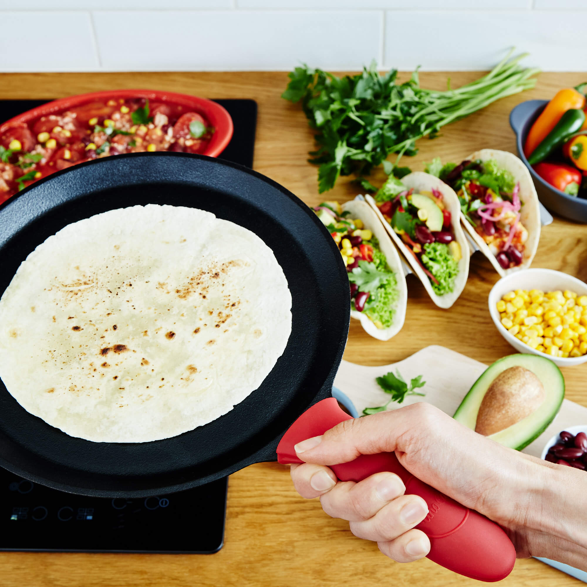 COMAL PAN AND TORTILLA PRESS (8IN) BUNDLE